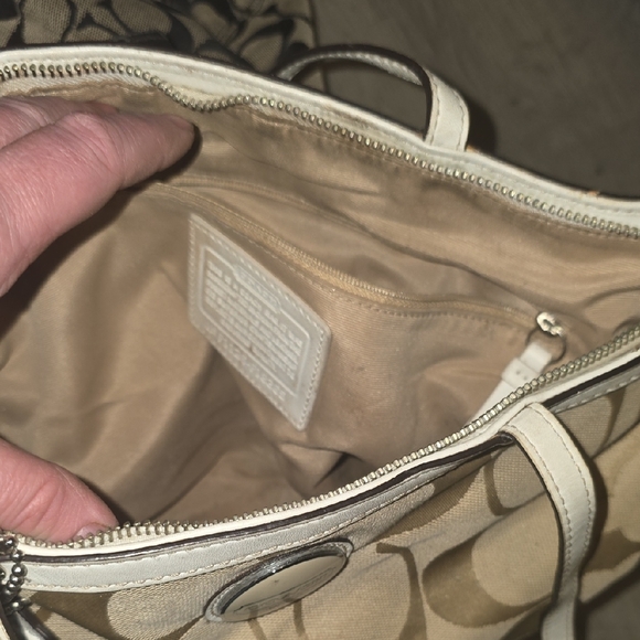 2 Coach Black and Tan Signature Shoulder Bags - Picture 10 of 11